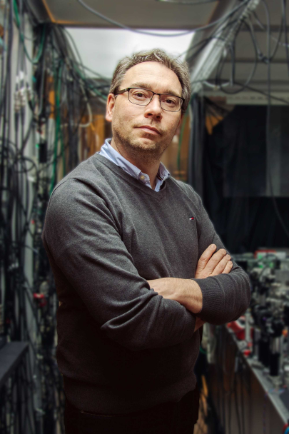 Portrait photo de Julien Laurat